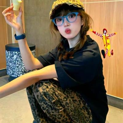 村里来了个洋媳妇